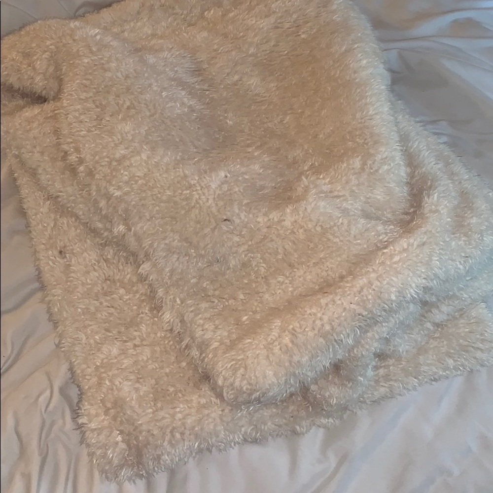 Cozy scarf, white color